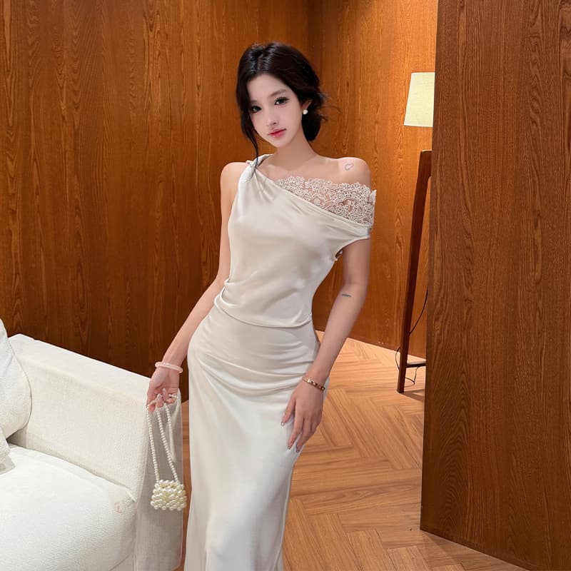 실사 프랑스식 부유 한 가족 천 골드 화이트 새틴 빛 예복 몸매 가꾸기 허리 수축 비스듬한 어깨 민소매 여성 드레스 여름 새로운 이미지 5