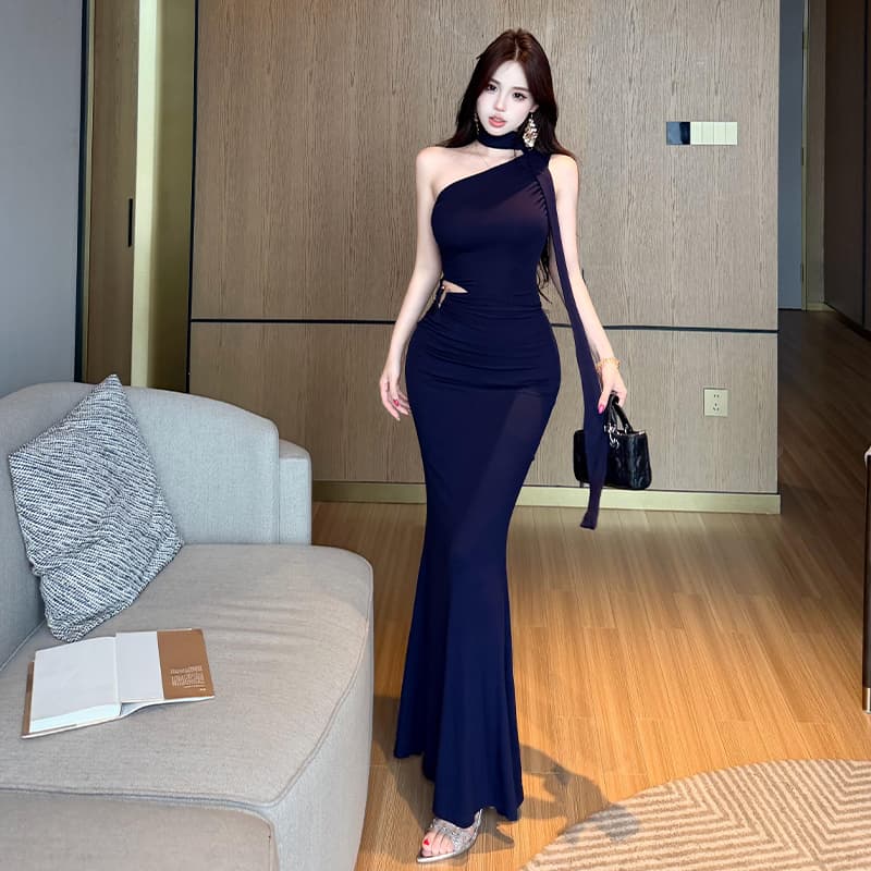 실사 품격 우아함 섹시함 비스듬한 어깨 행침 목 여성 드레스 여름 디자인 센스 리본 타이트 스커트 인어 꼬리 슬림해 보이는 롱 스커트