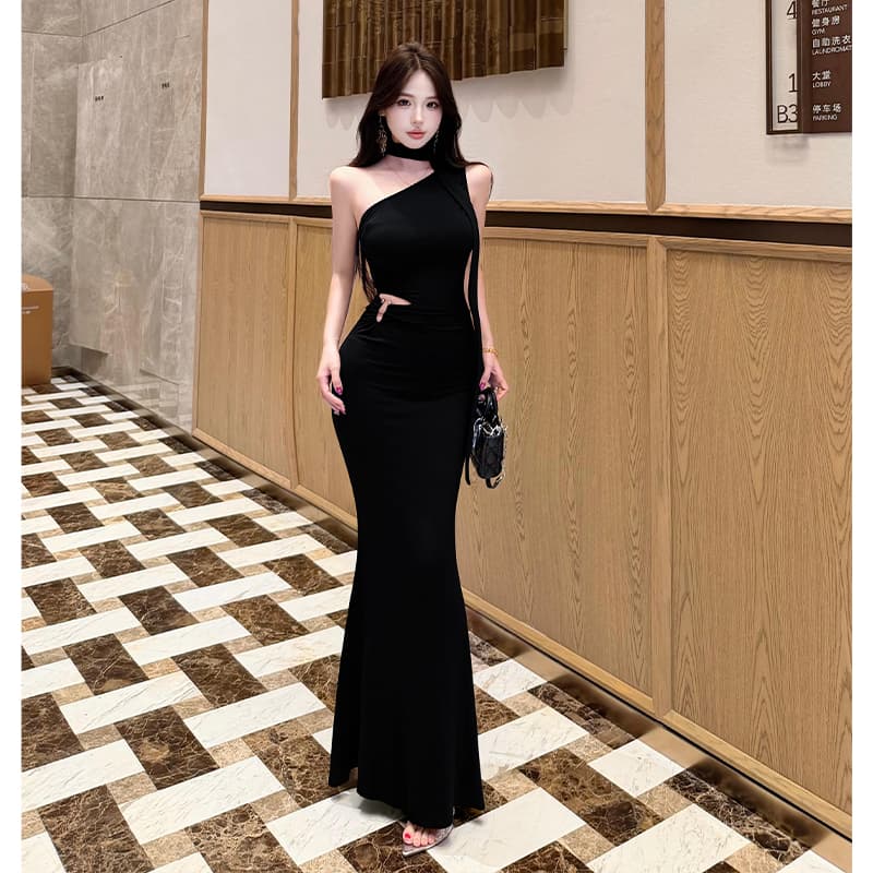 실사 품격 우아함 섹시함 비스듬한 어깨 행침 목 여성 드레스 여름 디자인 센스 리본 타이트 스커트 인어 꼬리 슬림해 보이는 롱 스커트 이미지 4