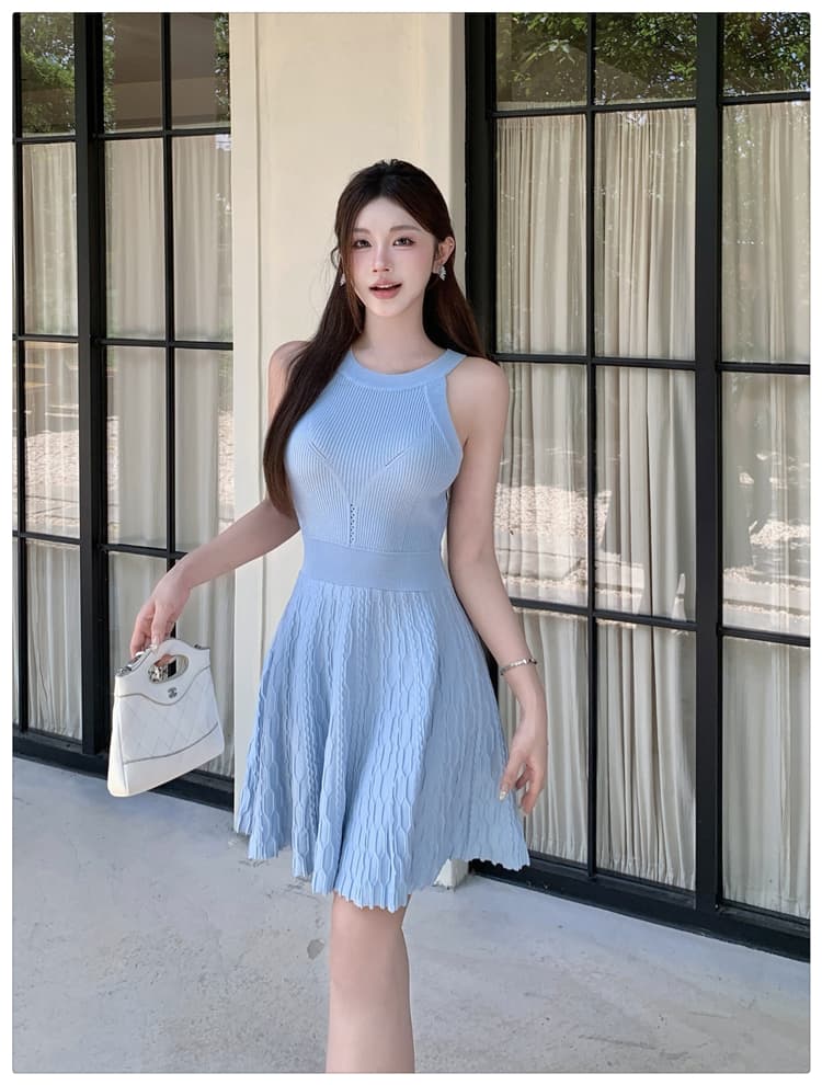 프랑스식 고급 센스 파란색 민소매 행침 목 여성 드레스 여름 새로운 슈퍼 잘 생긴 허리 수축 a 단어 단어별로 니트 원피스 상세 이미지 12