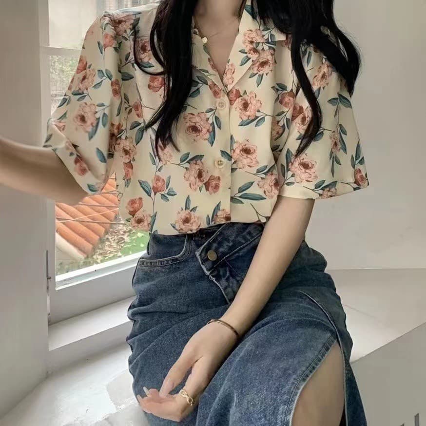2026 여름 새로운 꽃 셔츠 여성 의류 반팔 셔츠 한 부서 레트로 홍콩 느낌 chic 디자인 센스 작은 대중 맨위 이미지 2