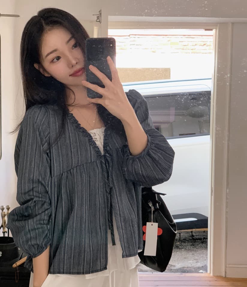 한 부서 봄 달콤함 페이크 레이어드 긴팔 프릴 긴팔 스트라이프 맨위 여성 루즈핏 슬림해 보이는 다용도 인형 셔츠 이미지 2