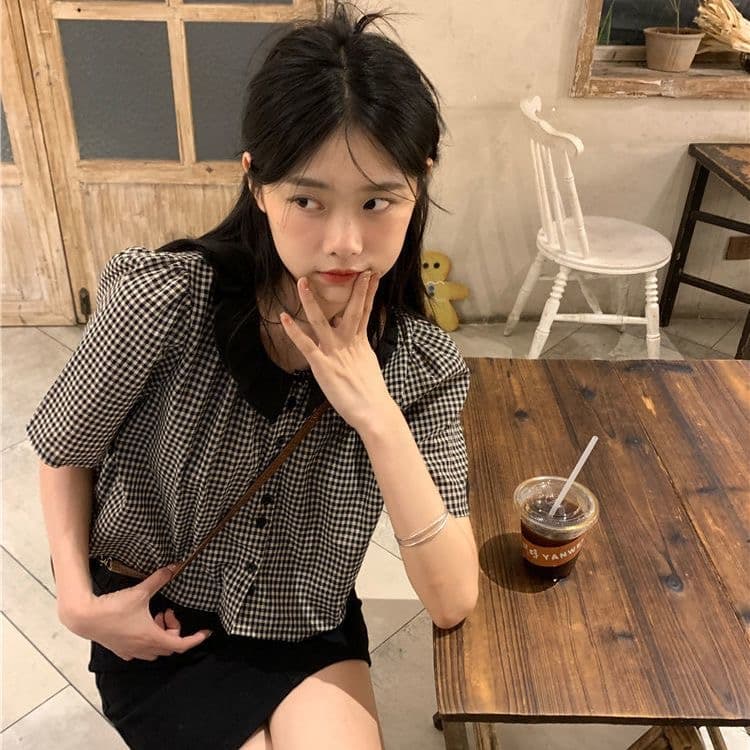 2026 여름 레트로 품격 체크무늬 셔츠 베이비 칼라 프릴 연령 감소 쇼트 스타일 셔츠 슬림해 보이는 반팔 맨위 이미지 4