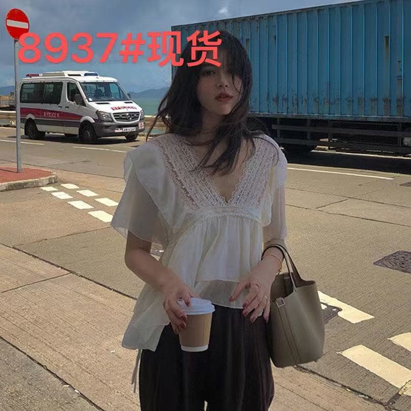 새로운 작은 요정 프릴 V넥 레이스 맨위 루즈핏 반팔 크림 살구 색상 시폰 셔츠 여성