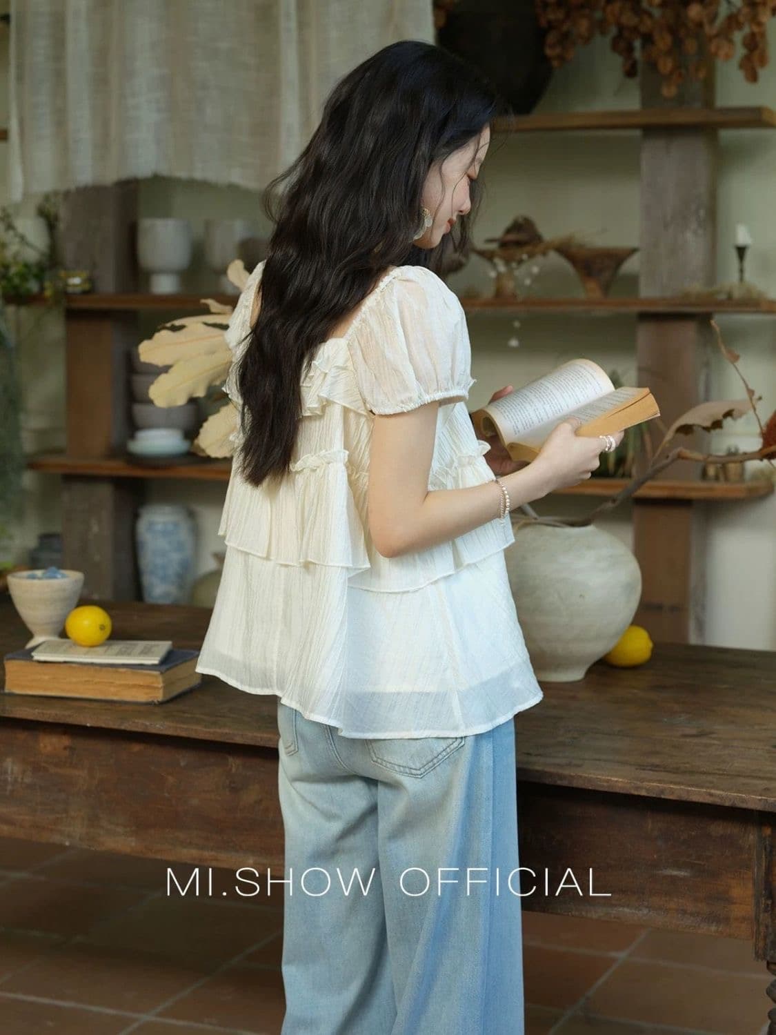 광장 칼라 주간 실크 작은 셔츠 여성 2026 여름 새로운 케이크 리본 슬림해 보이는 셔츠 맨위 여성 상세 이미지 3