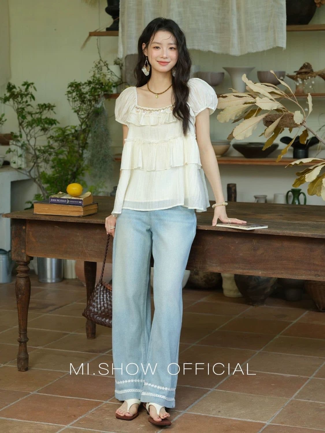 광장 칼라 주간 실크 작은 셔츠 여성 2026 여름 새로운 케이크 리본 슬림해 보이는 셔츠 맨위 여성 상세 이미지 6