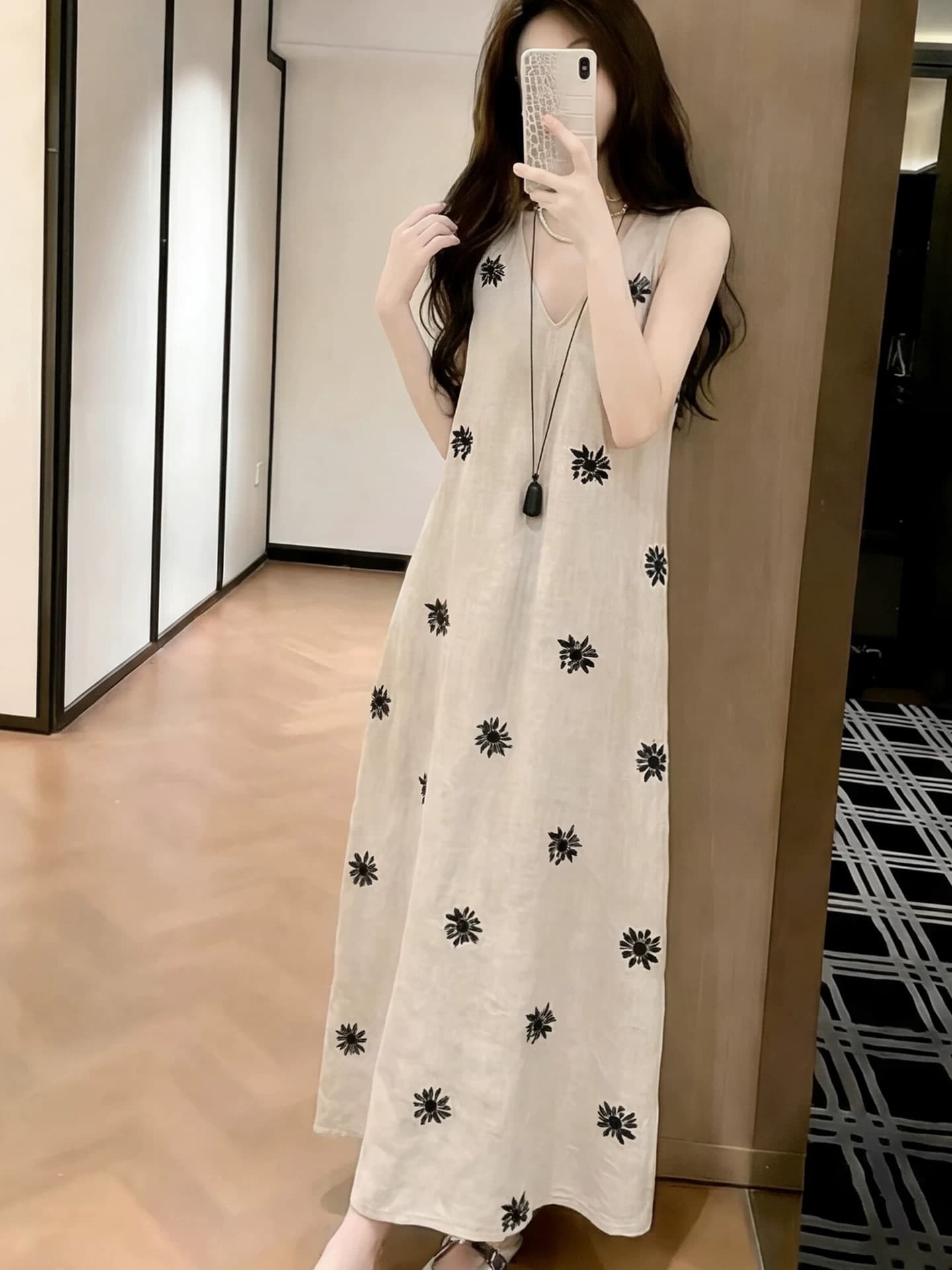 한 부서 느긋한 바람 여성 드레스 여름 2026 새로운 프린트 미니멀리즘 민소매 조끼 스커트 여성 슬림해 보이는 롱 스커트 상세 이미지 5