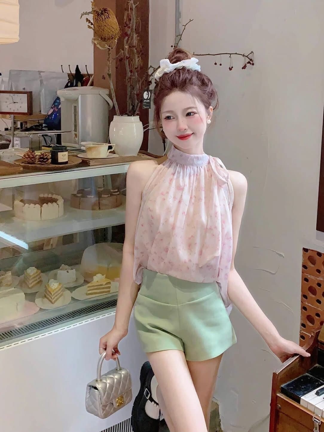 여름 Chic 핑크색 꽃무늬 조끼 셔츠 프랑스식 레트로 품격 달콤한 매운맛 오프숄더 바다 측면 민소매 가짜 맨위 상세 이미지 2
