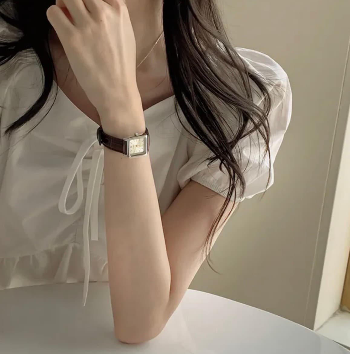 한국 스타일 V넥 반팔 셔츠 다용도 인형 셔츠 주름 레이스업 쉬폰 블라우스 맨위 상세 이미지 4