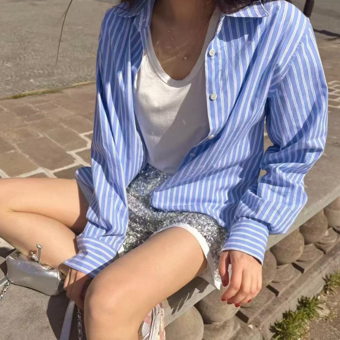 재고 있음 파란색 스트라이프 셔츠 셔츠 루즈핏 봄 가을 프랑스식 새로운 한국 스타일 긴팔 만나는 디자인 맨위 고급 상세 이미지 5