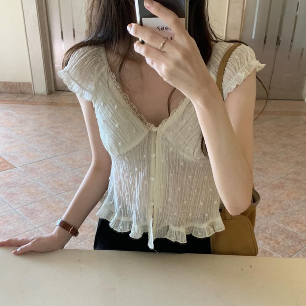 있음 선적 한국 동대문 레이스 측면 V넥 부서 버클 요정 요정 주름 자수 조금 몸매 가꾸기 반팔 셔츠 이미지 3