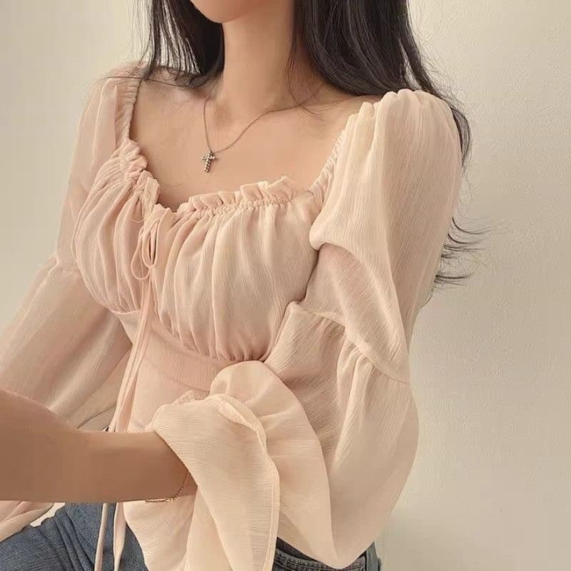 chic 이른 봄 프랑스식 작은 대중 프릴 부서 벨트 측면 칼라 허리 수축 나팔 소매 쉬폰 블라우스 외국 가스 쇼트 스타일 여성 셔츠 이미지 2