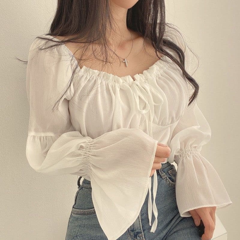 chic 이른 봄 프랑스식 작은 대중 프릴 부서 벨트 측면 칼라 허리 수축 나팔 소매 쉬폰 블라우스 외국 가스 쇼트 스타일 여성 셔츠 상세 이미지 1