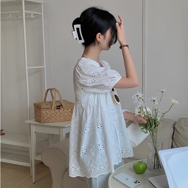 프랑스식 chic 거품 소매 홀로우 아웃 레이스 V넥 반팔 여성 셔츠 여름 새로운 디자인 센스 작은 대중 맨위 요정 상세 이미지 6