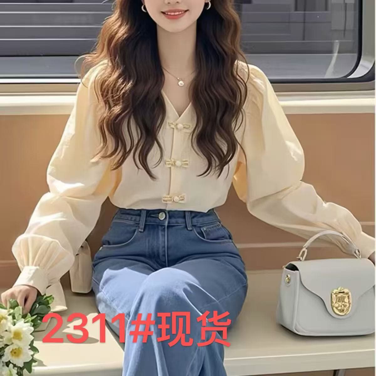 작은 셔츠 새로운 중식 살구 색상 단추 긴팔 셔츠 2026 새로운 품격 고급 센스 프랑스식 맨위 셔츠 여성 의류