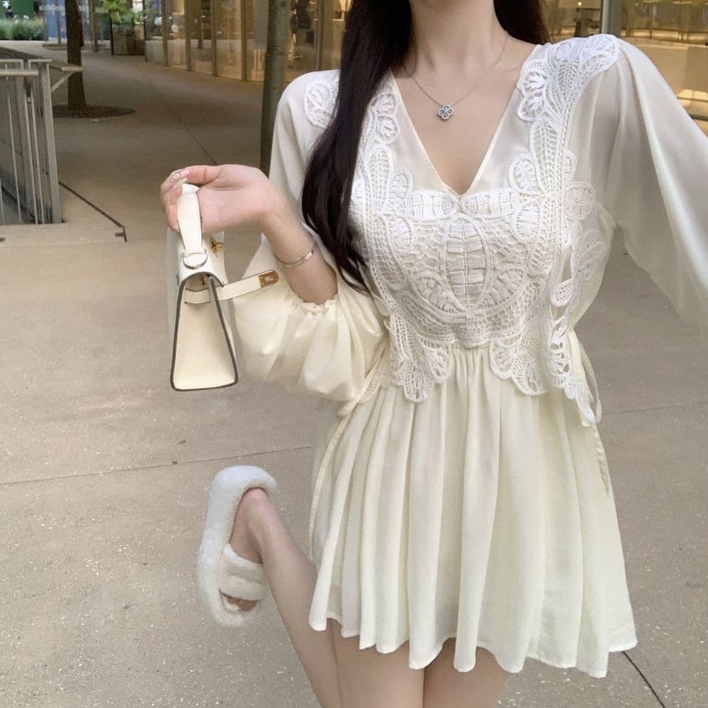 V넥 자수 긴팔 여성 드레스 이른 가을 프랑스식 명문 여성 로얄 자매 팬 품격 플리츠 스커트 벌룬 소매 짧은 치마