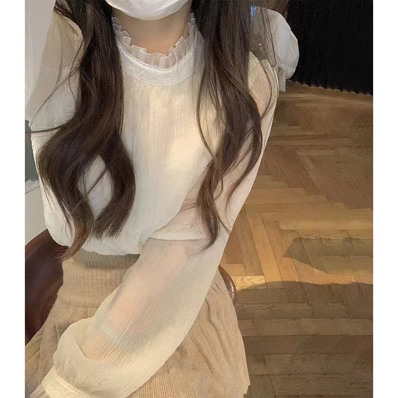 레이스 기본 셔츠 인사이드 가져 가라. 2026 년 새로운 가을 쉬폰 블라우스 망사 디자인 센스 여성 작은 대중 거품 소매 맨위 이미지 5