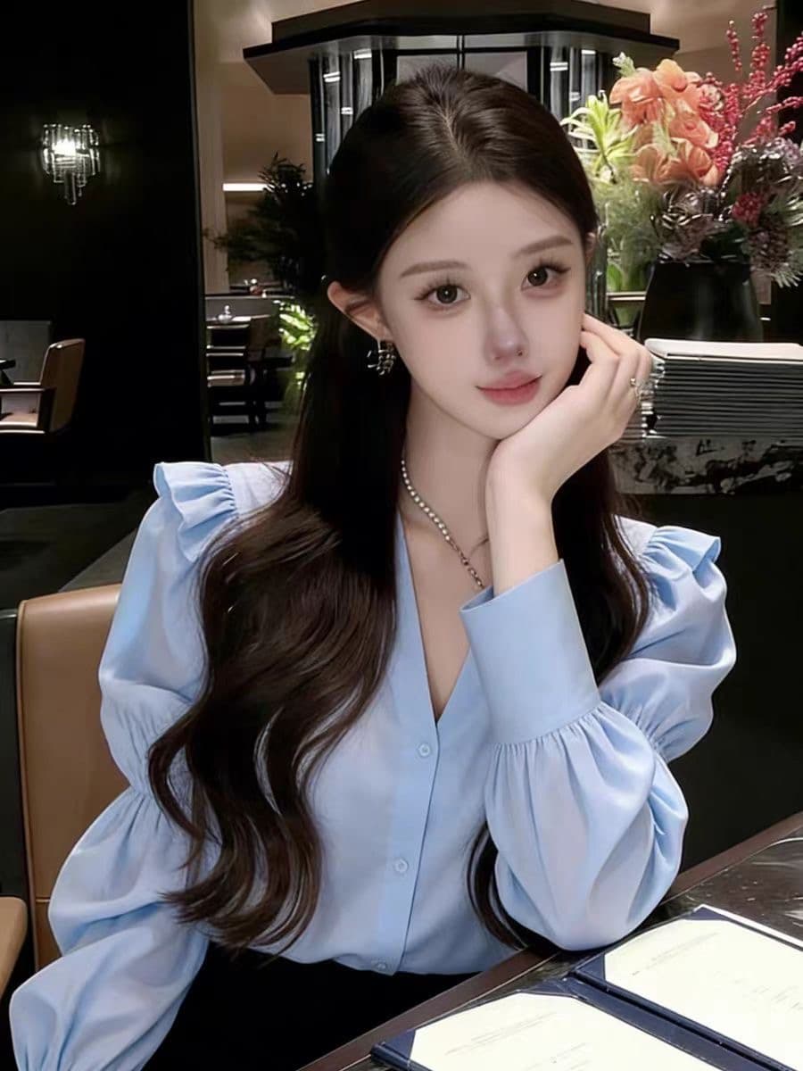 아름다운 자이언트 잘 생긴 파란색 프릴 셔츠 2026 봄 디자인 센스 작은 대중 프랑스식 사소한 허리 수축 맨위 여성