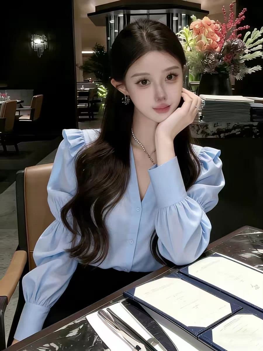 아름다운 자이언트 잘 생긴 파란색 프릴 셔츠 2026 봄 디자인 센스 작은 대중 프랑스식 사소한 허리 수축 맨위 여성 이미지 4