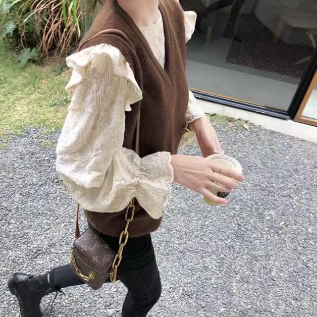 외국 가스 나팔 소매 레이스 레이스 셔츠 여성 2026 봄 새로운 레트로 달콤함 긴팔 레이스 맨위 ins 트렌디 t 상세 이미지 8