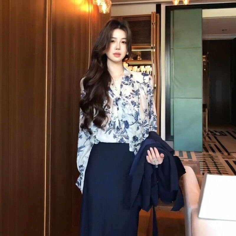 프랑스식 V넥 수묵화 프린트 리본 긴팔 여성 셔츠 여름 부드러운 바람 루즈핏 슬림해 보이는 아름다운 품격 맨위 상세 이미지 1