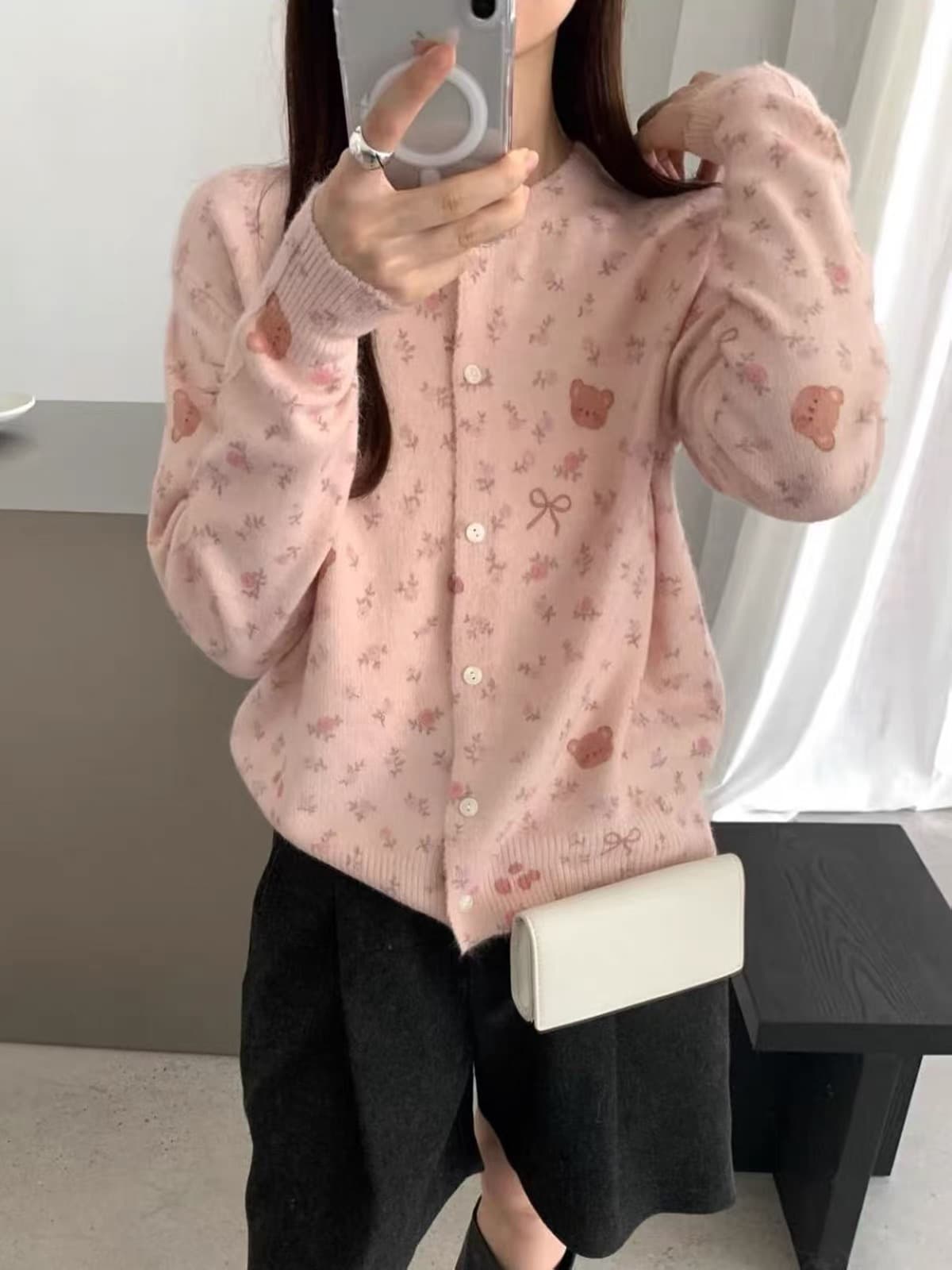 가을 한 부서 달콤함 작은 곰 자수 니트 오픈 가디건 여성 부드러운 느긋한 바람 단추 스웨터 코트 상세 이미지 4