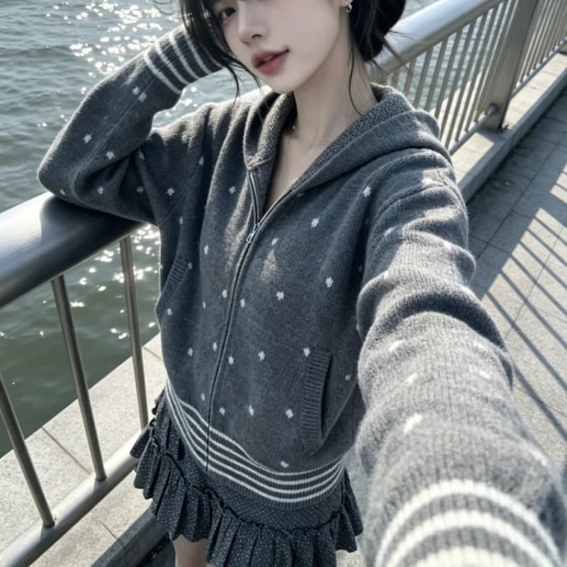 한 부서 레트로 도트 무늬 후드 니트 오픈 가디건 여성 가을 겨울 착용 가져 가라. 느긋한 디자인 센스 배색 스트라이프 스웨터 코트 이미지 5