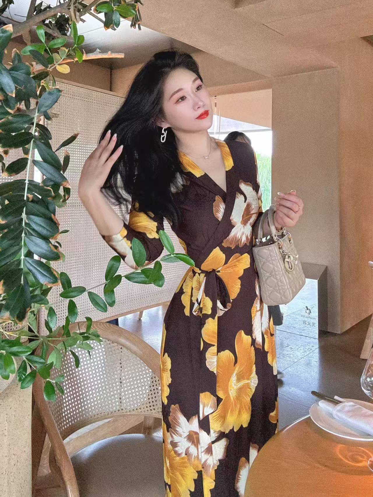 여름 새로운 고급 드레스 빅 사이즈 몸매 가꾸기 슬림해 보이는 표지 허리 표지 고기 품격 슬림해 보이는 프랑스식 다용도 출퇴근 이미지 4