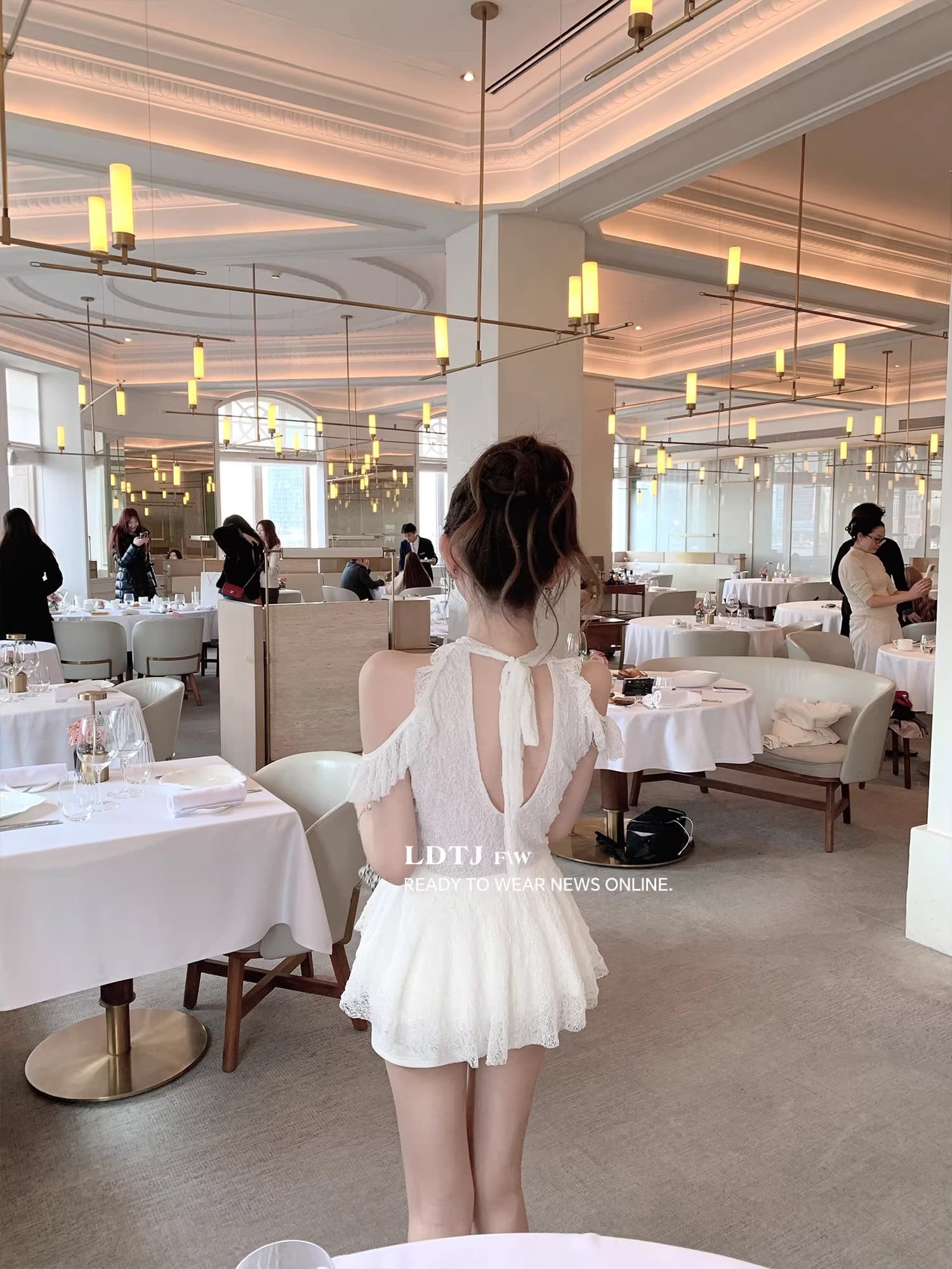 하얀 배 남자 슈퍼 무거운 작업 프랑스식 프릴 레이스 레이스업 행침 목 화이트 요정 가스 여성 드레스 상세 이미지 8