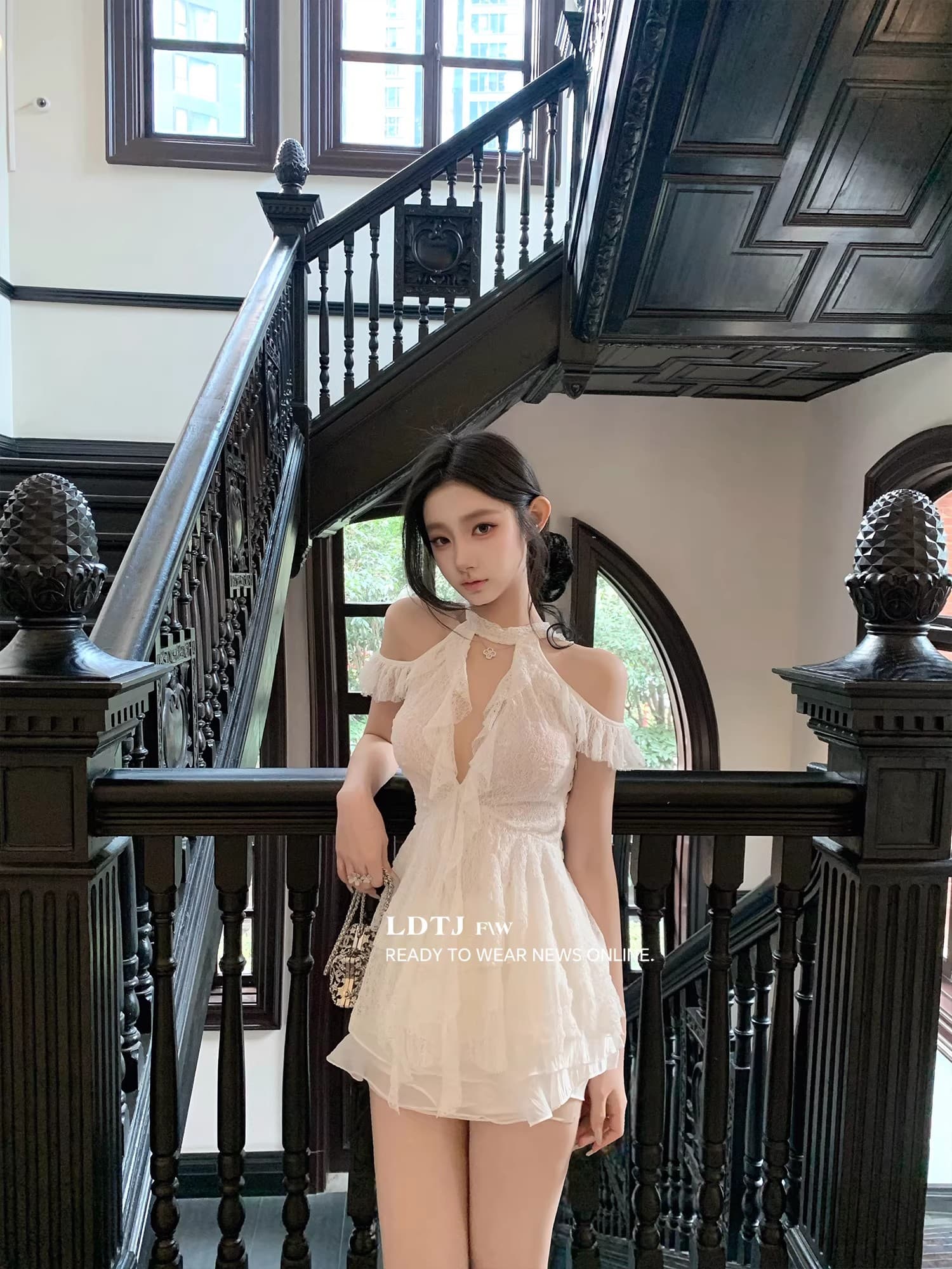 하얀 배 남자 슈퍼 무거운 작업 프랑스식 프릴 레이스 레이스업 행침 목 화이트 요정 가스 여성 드레스 상세 이미지 22