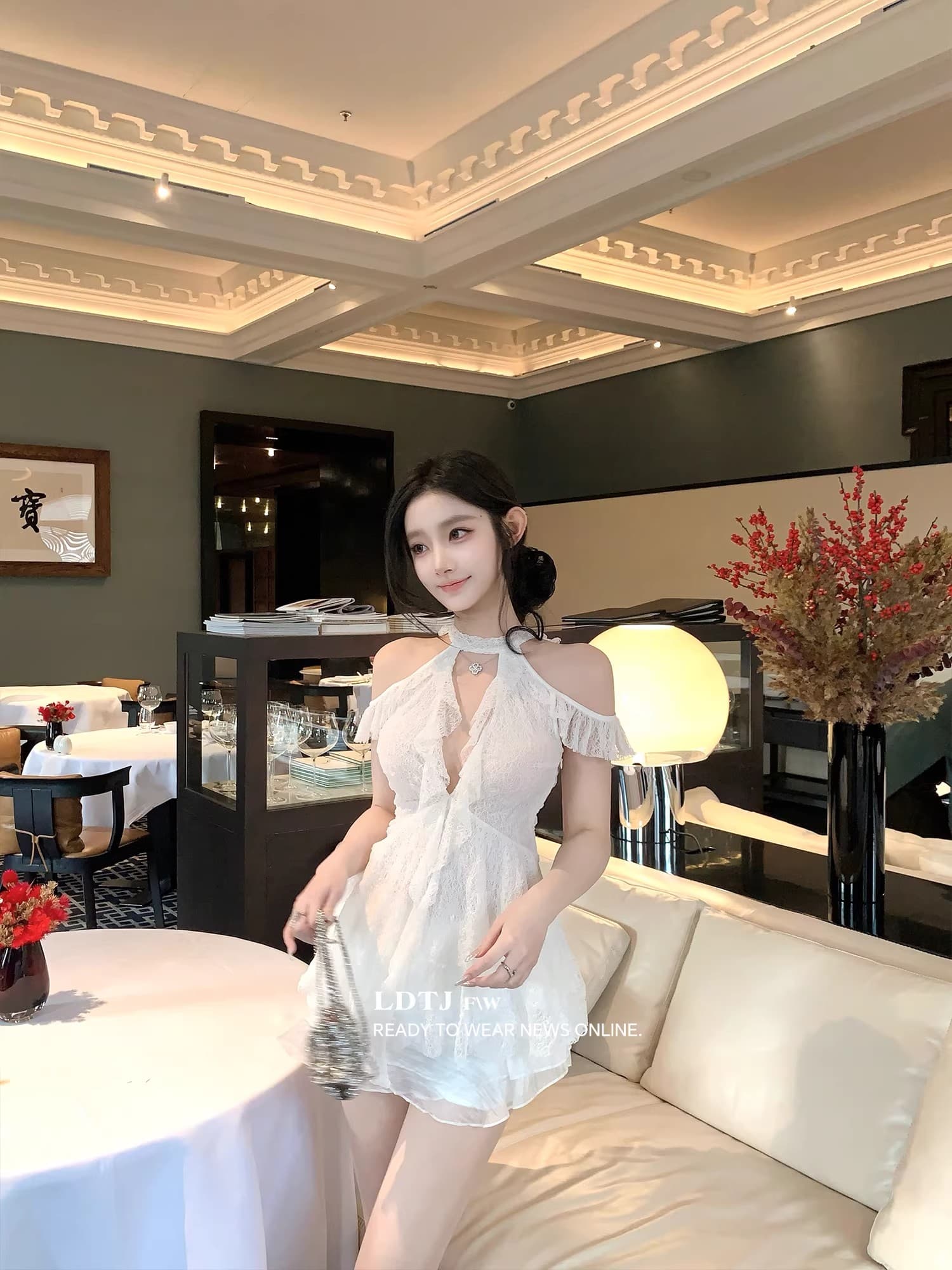 하얀 배 남자 슈퍼 무거운 작업 프랑스식 프릴 레이스 레이스업 행침 목 화이트 요정 가스 여성 드레스 상세 이미지 24