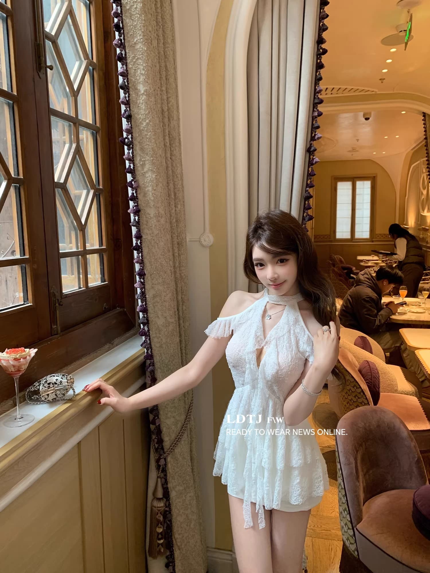 하얀 배 남자 슈퍼 무거운 작업 프랑스식 프릴 레이스 레이스업 행침 목 화이트 요정 가스 여성 드레스 상세 이미지 25