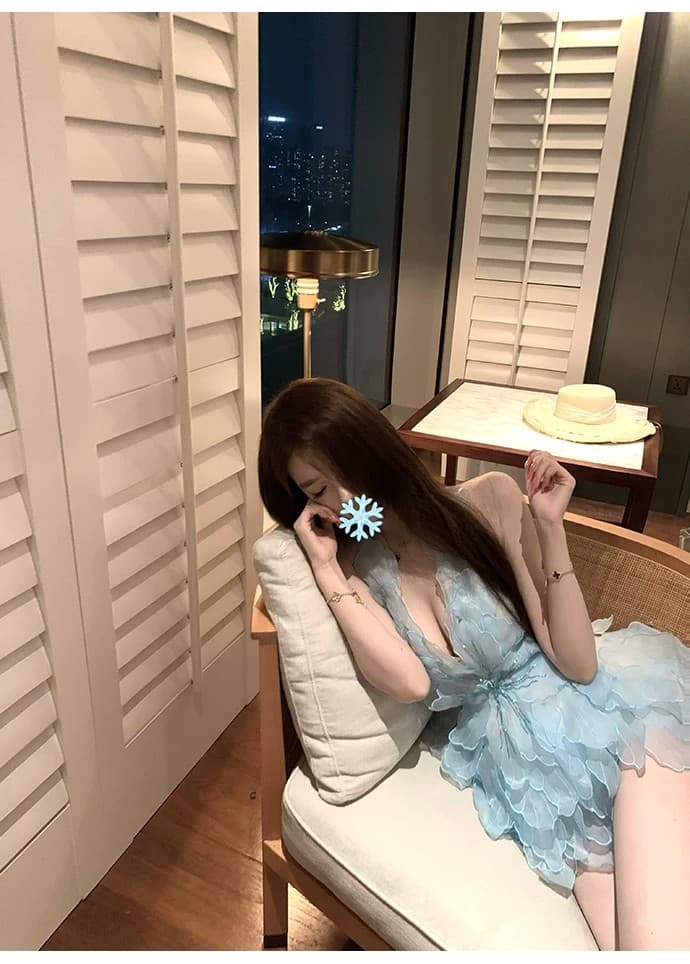 얼음 안개 스머프 깃털 치마 맞춤 꽃잎 행침 목 여성 드레스 V넥 허리 수축 백리스 퍼프 스커트 상세 이미지 11