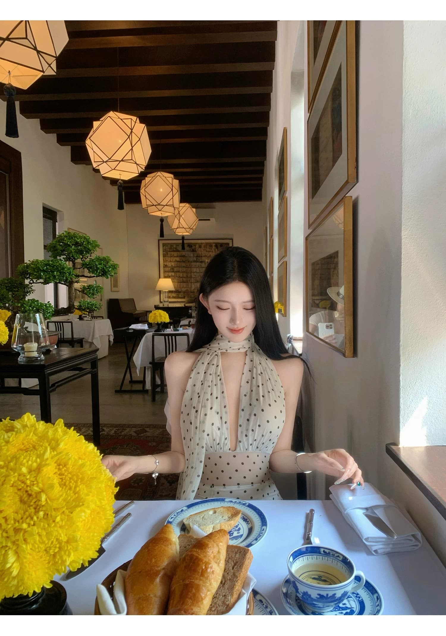 도트 무늬 브랜디 백리스 도트 무늬 프랑스식 드레스 우아함 행침 목 레이스업 롱 스커트 상세 이미지 9