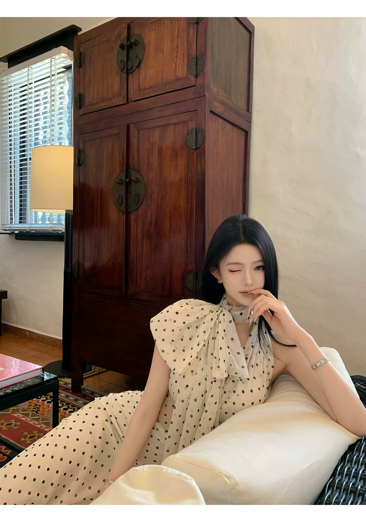도트 무늬 브랜디 백리스 도트 무늬 프랑스식 드레스 우아함 행침 목 레이스업 롱 스커트 상세 이미지 30
