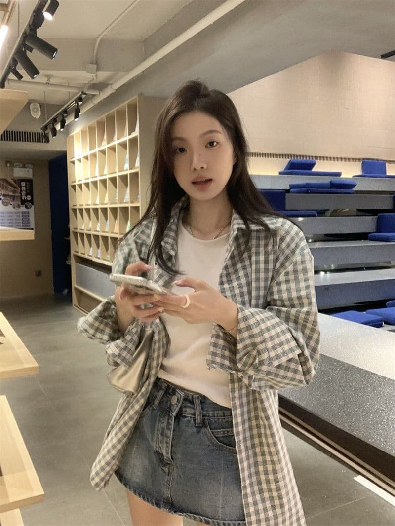 2026 봄 가을 새로운 레트로 디스플레이 화이트 체크무늬 루즈핏 느긋한 다용도 긴팔 셔츠 체크무늬 재킷 맨위 상세 이미지 4