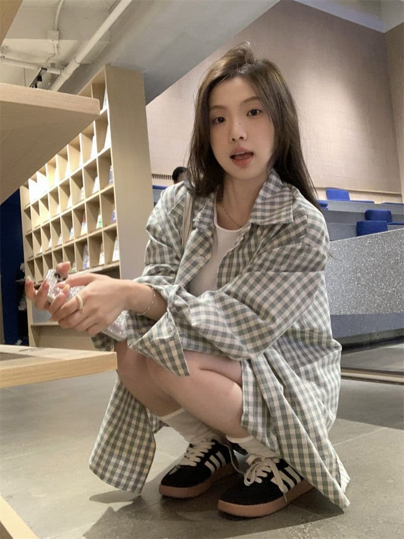 2026 봄 가을 새로운 레트로 디스플레이 화이트 체크무늬 루즈핏 느긋한 다용도 긴팔 셔츠 체크무늬 재킷 맨위 상세 이미지 7