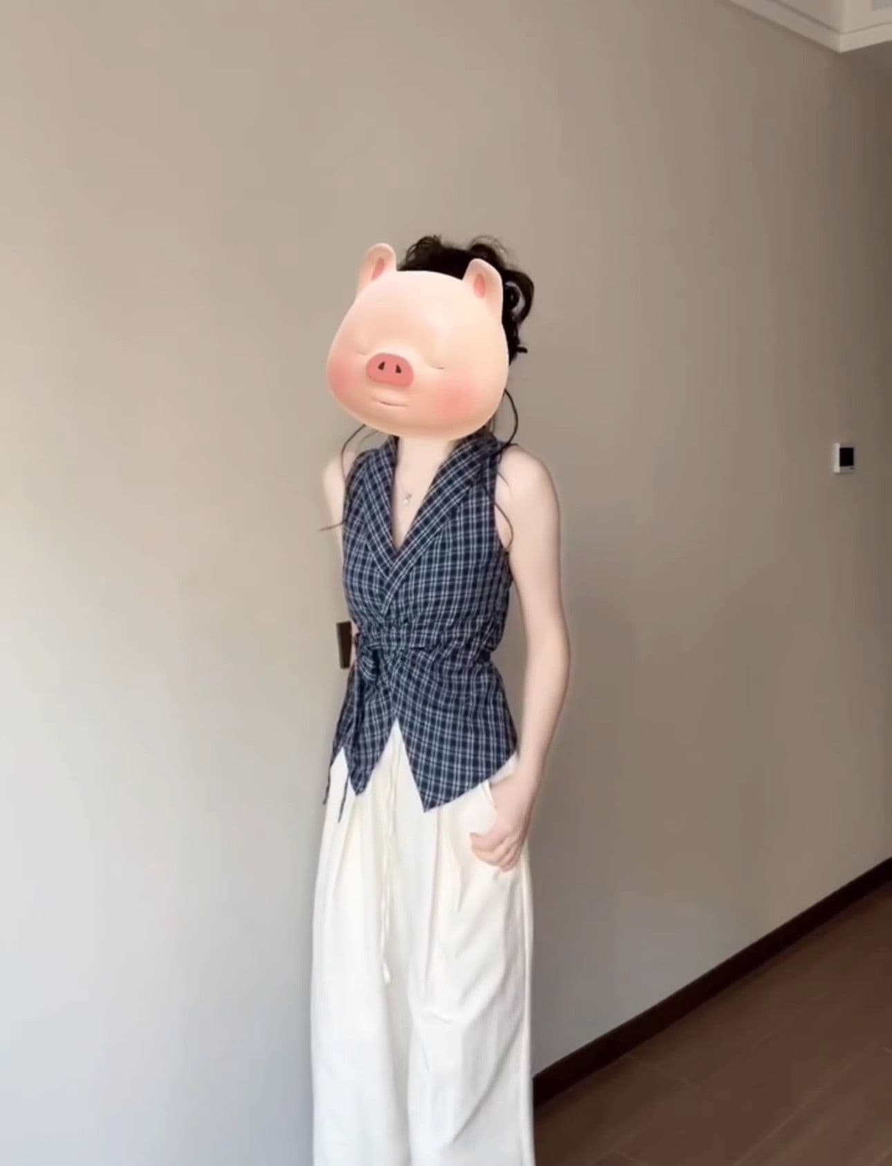 프랑스식 V넥 나비 매듭 스트랩 파란색 격자 무늬 셔츠 조끼 여성 여름 핫걸 외출용 몸매 가꾸기 민소매 맨위 상세 이미지 3