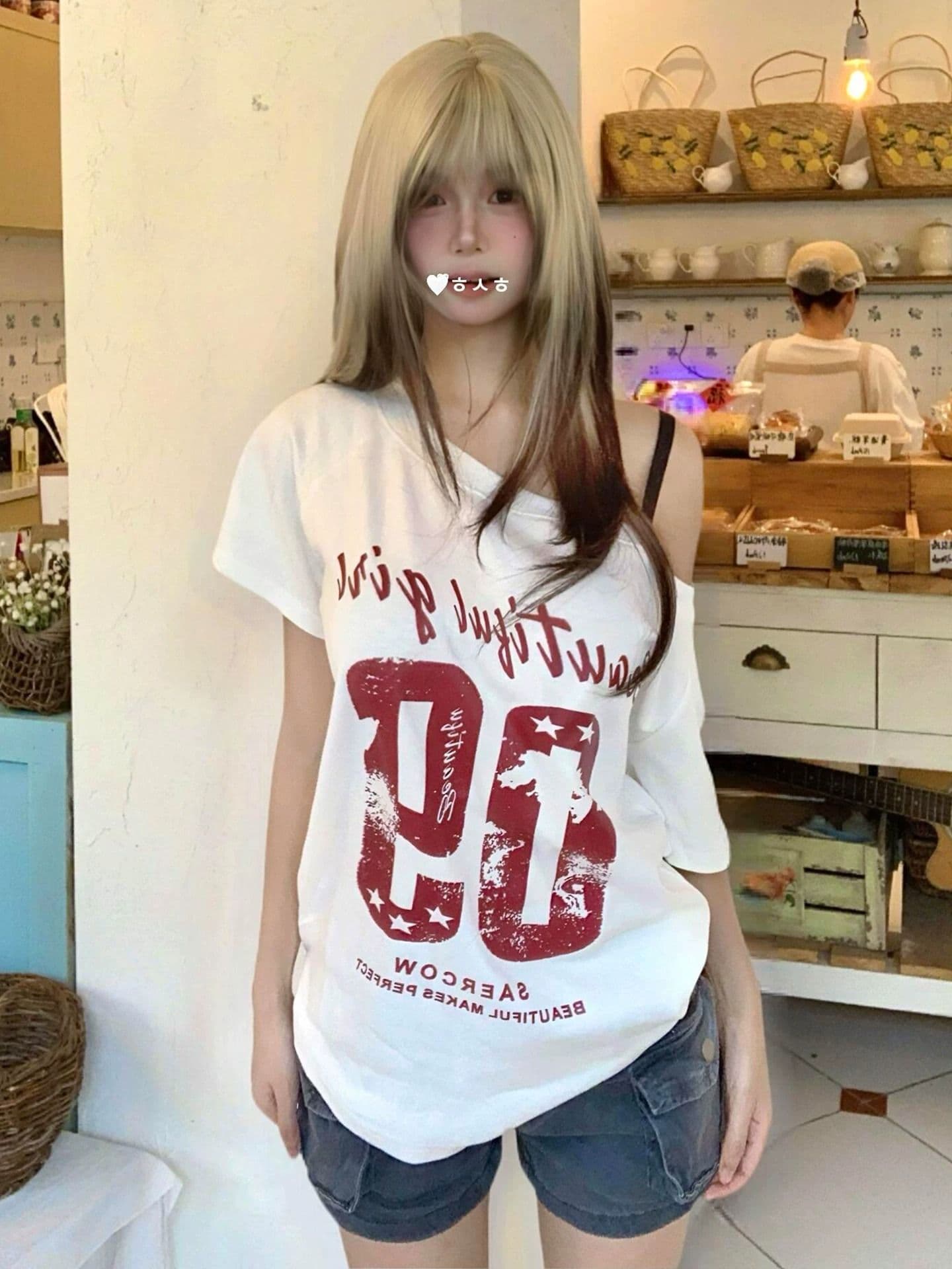 경관 그림 40 순면 220 그램 92 면 8 암모니아 Lun 비스듬한 칼라 오프숄더 오프숄더 반팔 티셔츠 여성 이미지 3