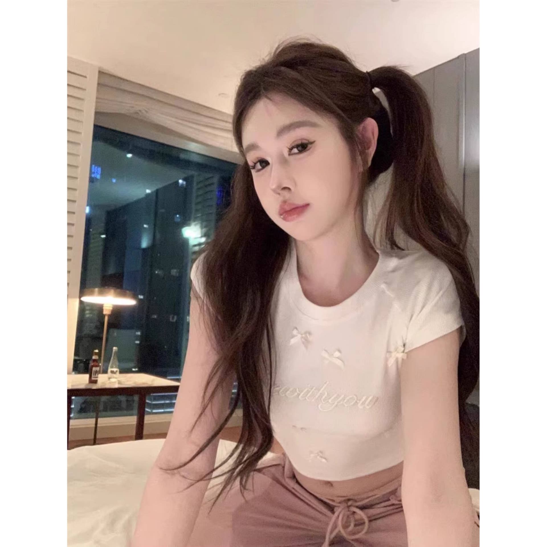 원본 주간 고양이 품질 디자인 센스 나비 매듭 자수 반팔 긍정적 인 어깨 티셔츠 쇼트 스타일 맨위 이미지 3