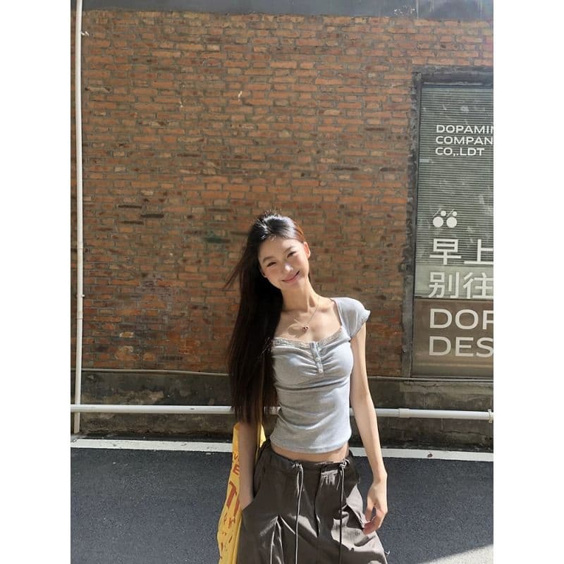 와 사고 방식 반팔 티셔츠 여성 폭발 여름 회색 슬림해 보이는 레이스 디자인 센스 작은 대중 쇼트 스타일 맨위 이미지 2