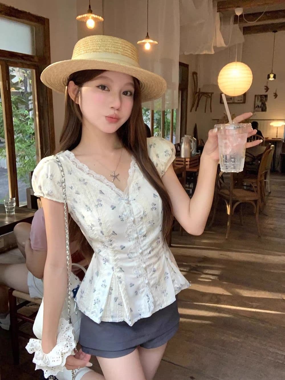 프랑스식 차 휴식 레이스 레이스 V넥 반팔 여성 셔츠 여름 달콤한 스타일 자수 꽃무늬 꼬집기 허리 슬림해 보이는 맨위 상세 이미지 9