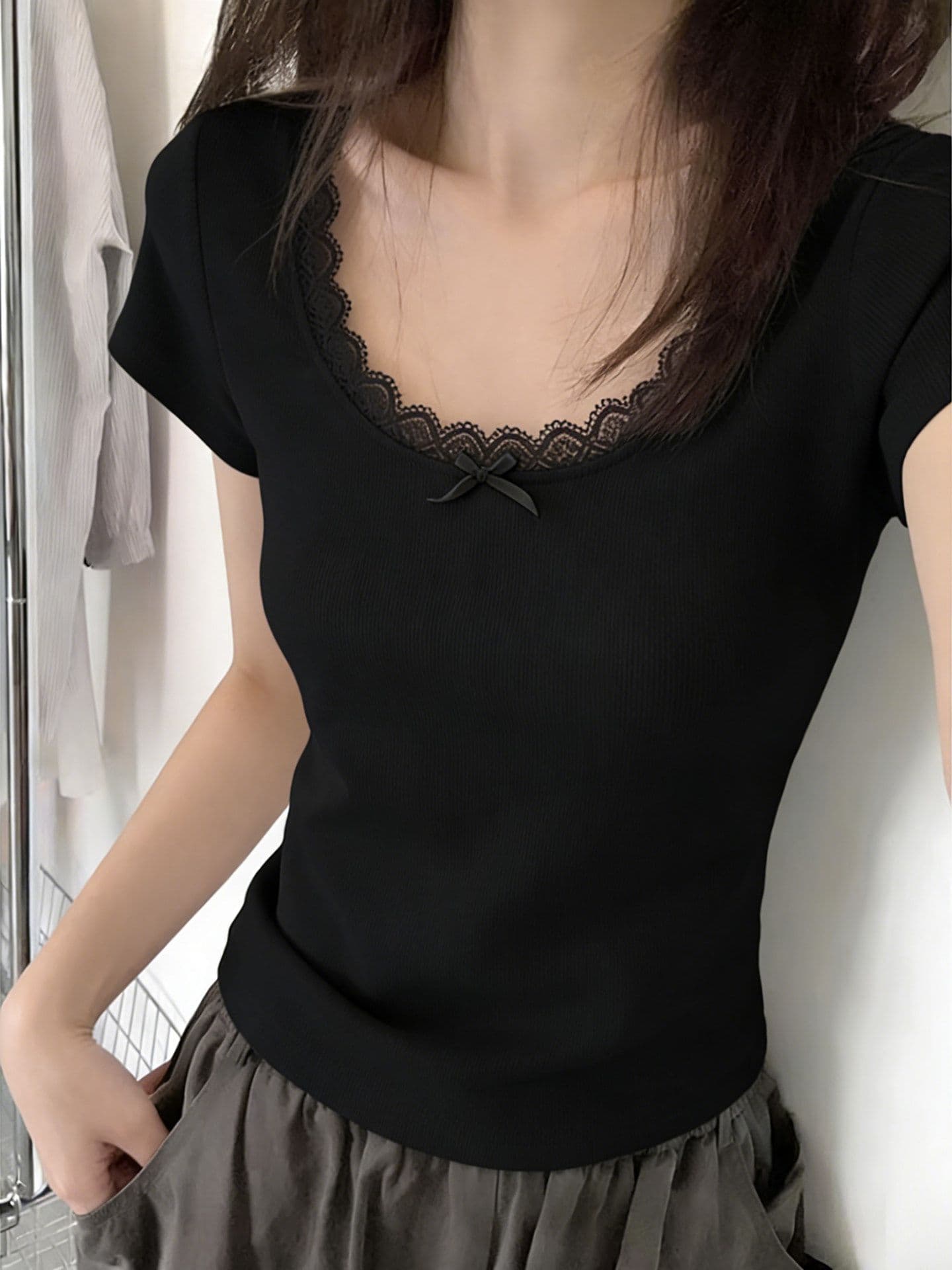 순면 리브 작은 키 쇼트 스타일 반팔 티셔츠 여성 여름 몸매 가꾸기 한국 스타일 레이스 나비 매듭 u 칼라 맨위 트렌디 상세 이미지 5