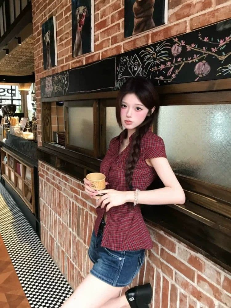 원본 원단 높은 품질 빨간색 체크무늬 반팔 여성 셔츠 여름 디자인 센스 긍정적 인 어깨 꼬집기 허리 셔츠 이미지 3