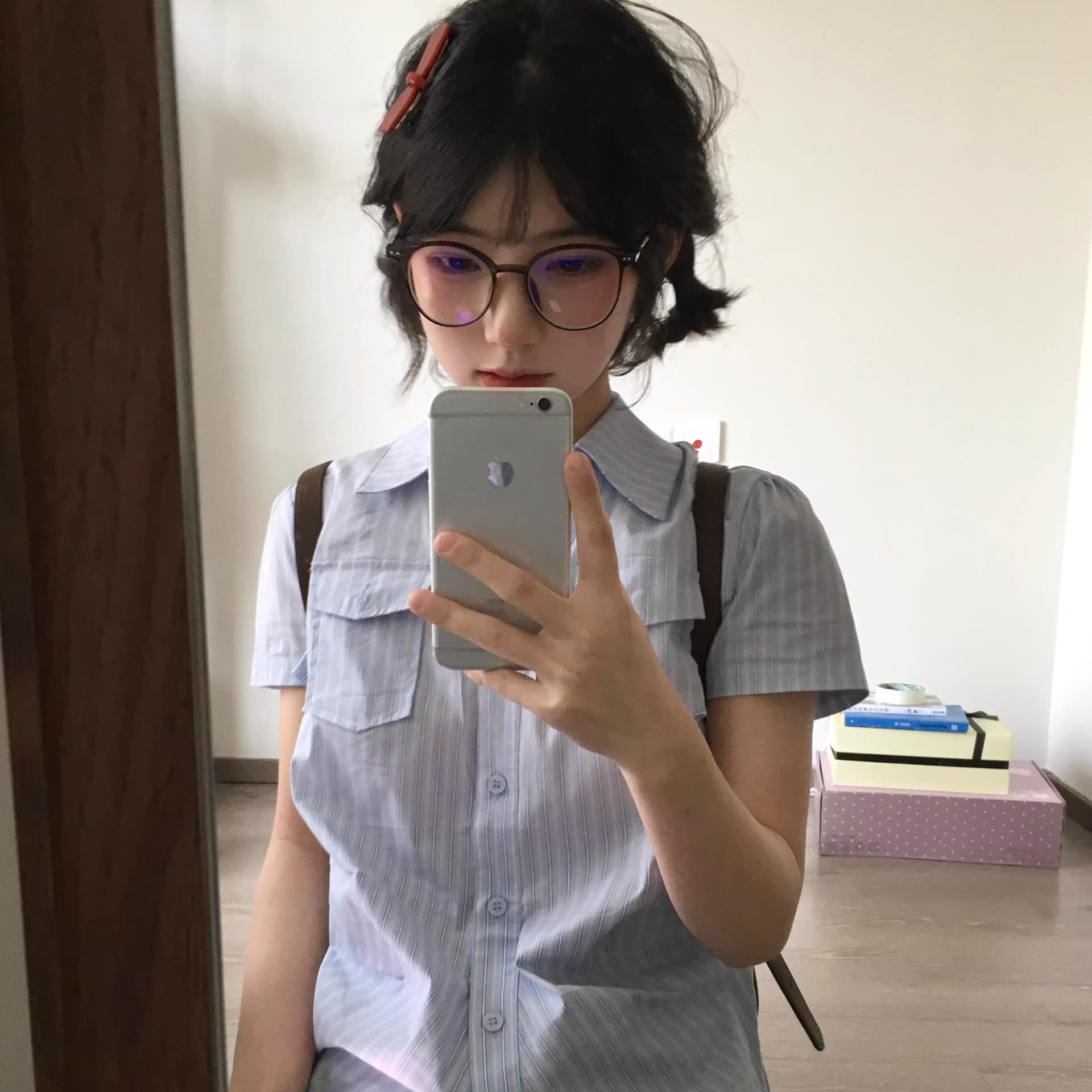 학원 스타일 스트라이프 반팔 여성 셔츠 여름 착용 가져 가라. 폴로 칼라 긍정적 인 어깨 셔츠 몸매 가꾸기 슬림해 보이는 핫걸 파란색 맨위 이미지 3