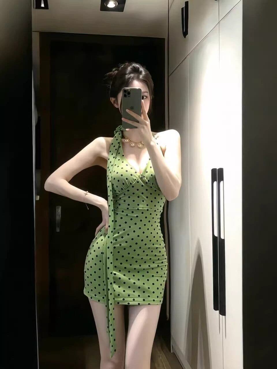폴리 에스터 인터넷 원단 네리 레트로 리본 도트 무늬 여성 드레스 여름 녹색 V넥 슬립 허리 수축 타이트 스커트 미니 스커트 상세 이미지 6