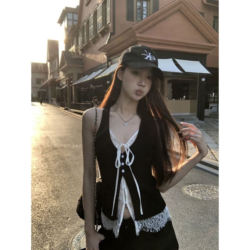 사람들 면 레이스 캐미솔 여름 외출용 검정색 핫걸 착용 가져 가라. 레이스 페이크 레이어드 민소매 맨위