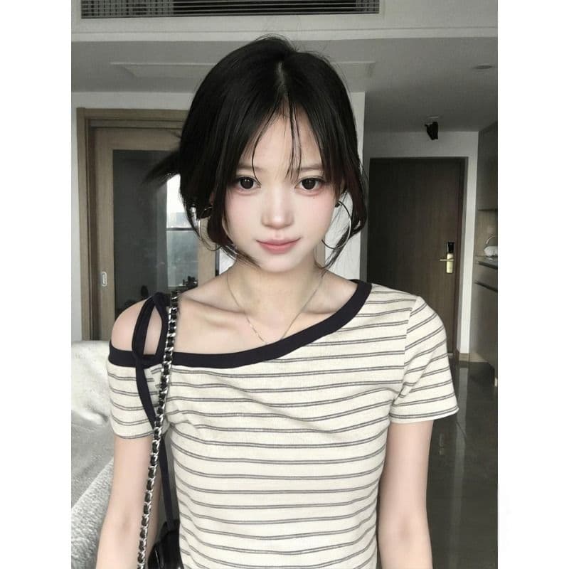 풍부한 서울 면 원본 컬러 짜임 기사 한 부서 스트라이프 비스듬한 어깨 반팔 티셔츠 여성 여름 느긋한 슬림해 보이는 오프숄더 맨위 이미지 4
