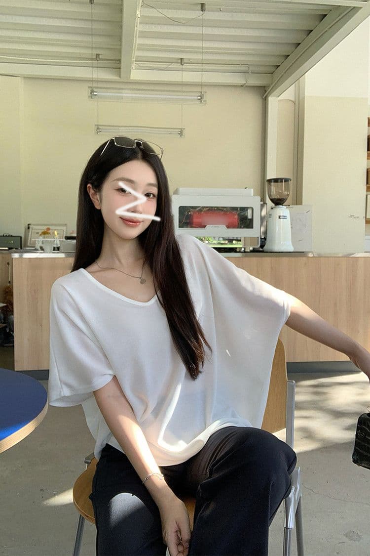 경관 그림 순수한 욕망 느긋한 루즈핏 배트윙 소매 V넥 비스듬한 어깨 반팔 마이크로 ~을 통해 차가운 센스 얇은 스타일 블라우스 티셔츠 여성 상세 이미지 16