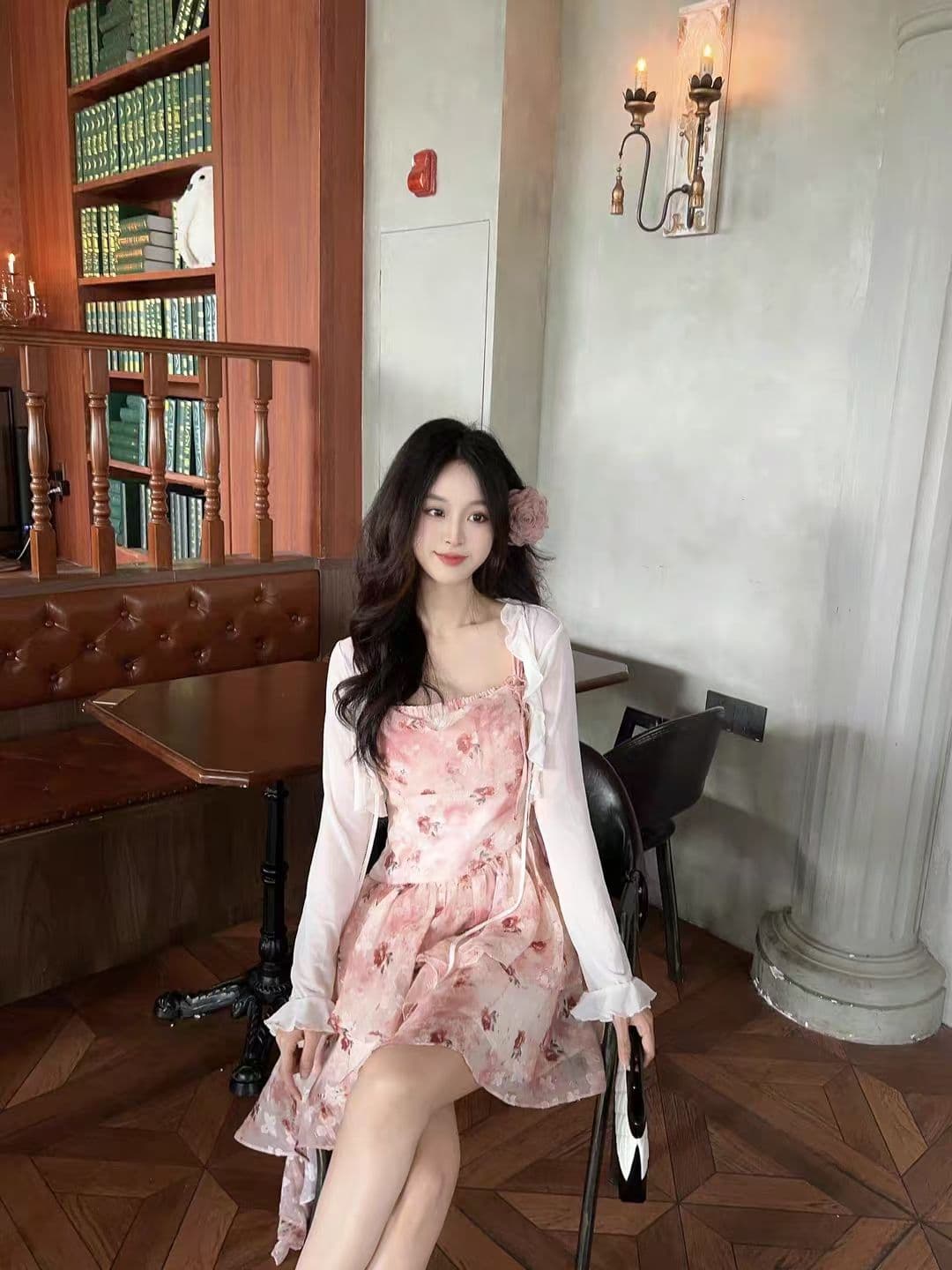 2026 여름 감정 달콤한 매운맛 불규칙 빨간색 꽃무늬 슬립 드레스 활력 소녀 차 인사이드 차 호흡 곤란 치마 여성 상세 이미지 4